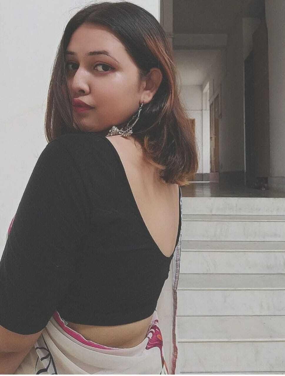 best Saket call girl